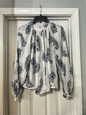 H&M L.O.G.G. Blue White Paisley Boho Peasant Blouse Shirt